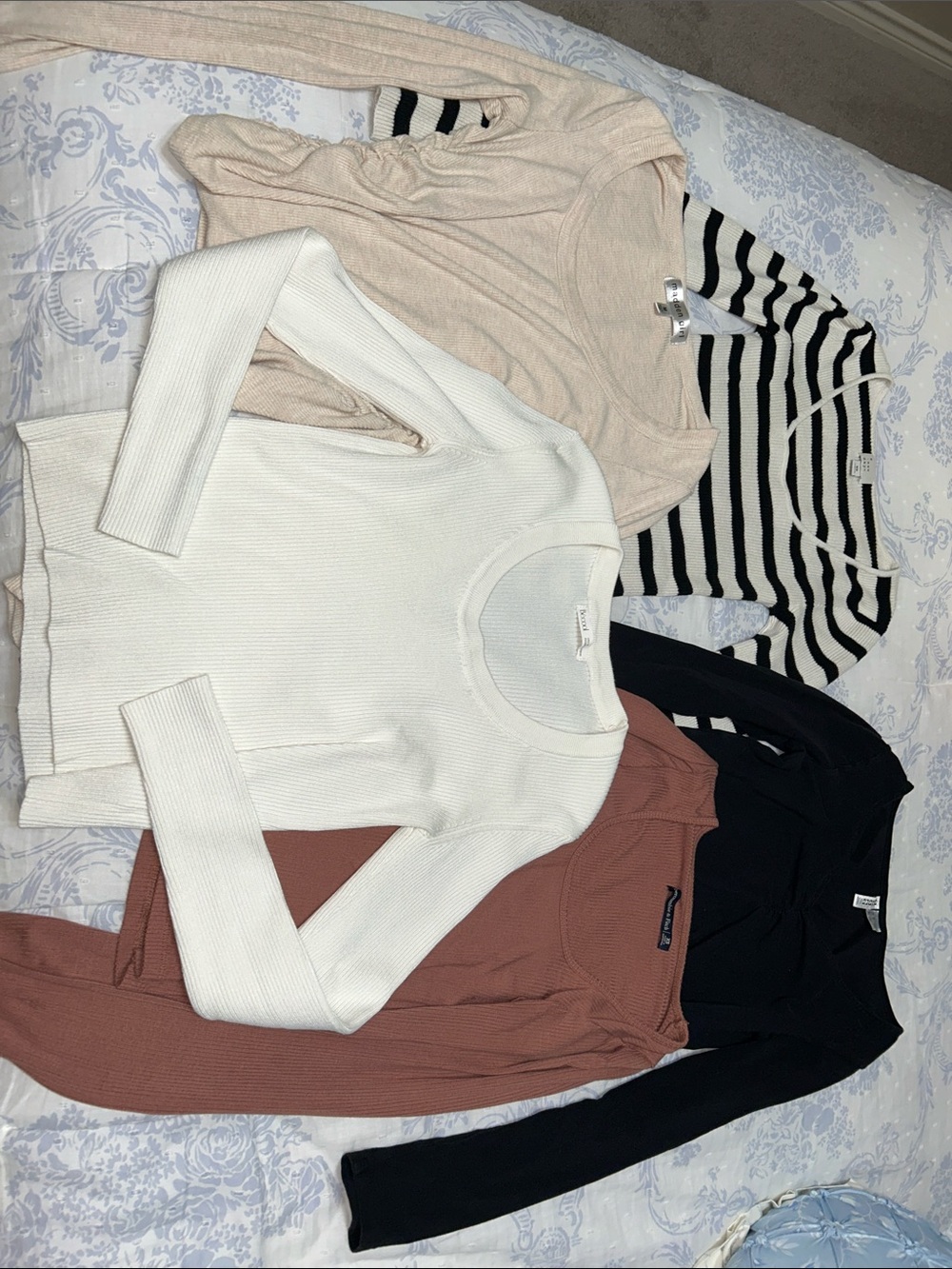 5 Women’s Long Sleeve Tops Set